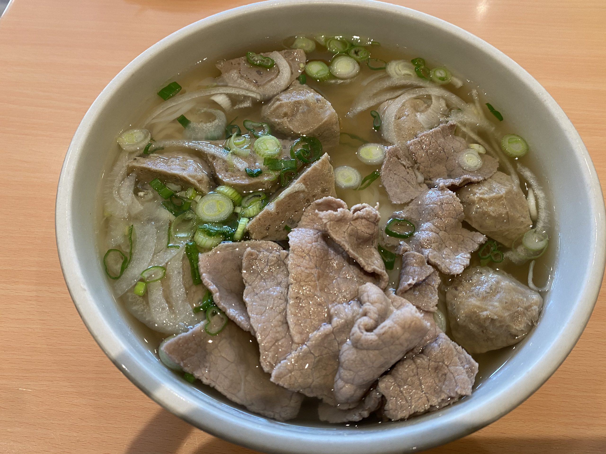 14. Large Round Eye Steak and Meatballs – Phở tái Bò Viên