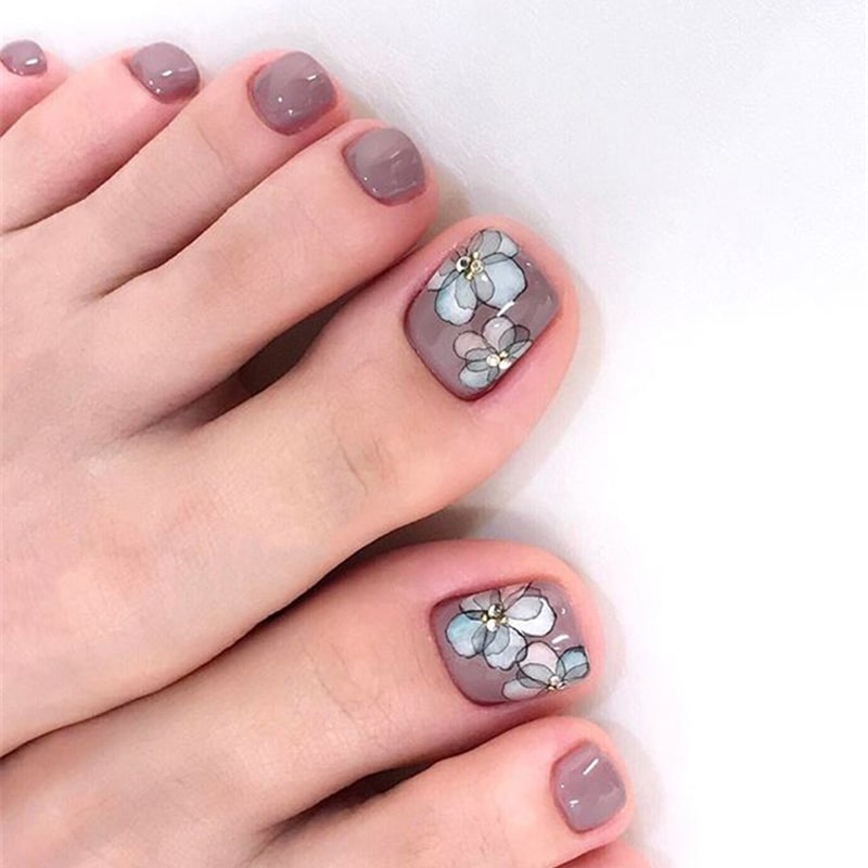 Exfoliating Pedicure with Gel Polish