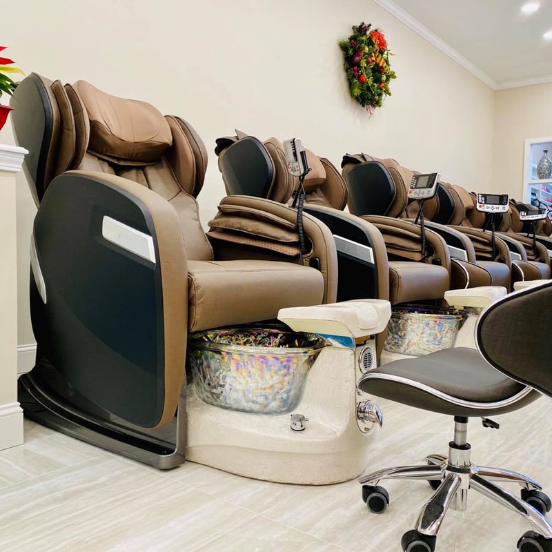 Pedicure on VIP Spa Chair